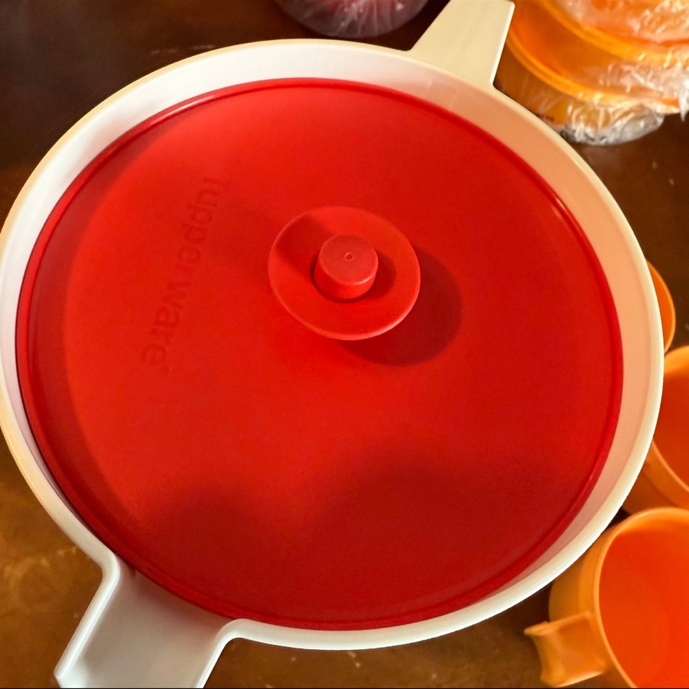 Tupperware Pitcher and Mug Set - Picture 3 of 10